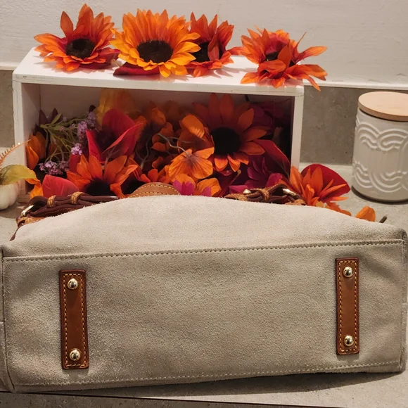 Dooney & Bourke Cream and Tan Suede women's handbag. Preppy and classic. - Picture 2 of 8
